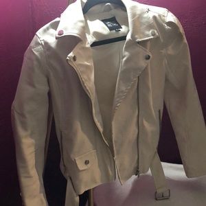 Urban retro white leather jacket